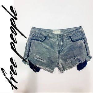 F R E E  P E O P L E | Distressed Shorts